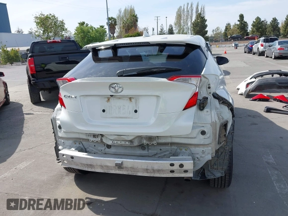 2018 Toyota C-HR XLE z VIN NMTKHMBX4JR049041, wystawiony jako IAAI lot #42038397 z przebiegiem 74 930 mil mil oraz . Historia ofert i sprzedaży dostępna na DreamBid. Obrazek 17.