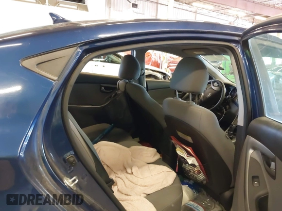 2015 Hyundai Elantra SE z VIN 5NPDH4AE3FH647340, wystawiony jako IAAI lot #39683590 z przebiegiem 149 884 mil mil oraz . Historia ofert i sprzedaży dostępna na DreamBid. Obrazek 8.