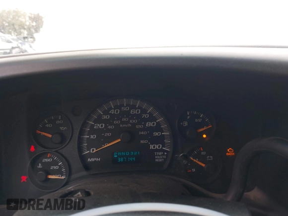 2005 Chevrolet Express Cargo with VIN 1GCGG29V551263686, listed as a IAAI auction lot 42359510 with 387,144 mi miles and . Bid and sale history available at DreamBid. Image 15.