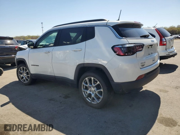 2022 Jeep Compass Latitude Lux с VIN 3C4NJDFB0NT113878, выставлен на аукционе Copart как лот 53637315 с пробегом Не указан миль и Списание • Salvage title. История ставок и продаж доступна на DreamBid. Изображение 2.