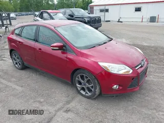 2014 Ford Focus SE z VIN 1FADP3K26EL412058, wystawiony jako IAAI lot #42367220 z przebiegiem 119 568 mil mil oraz . Historia ofert i sprzedaży dostępna na DreamBid. Obrazek 1.