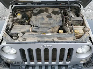 2018 Jeep Wrangler JK Unlimited Sport RHD with VIN 1C4BJWKG3JL830586, listed as a Copart auction lot 89404155 with 211,726 mi miles and Salvage Title. Bid and sale history available at carsss.com. Image 13.