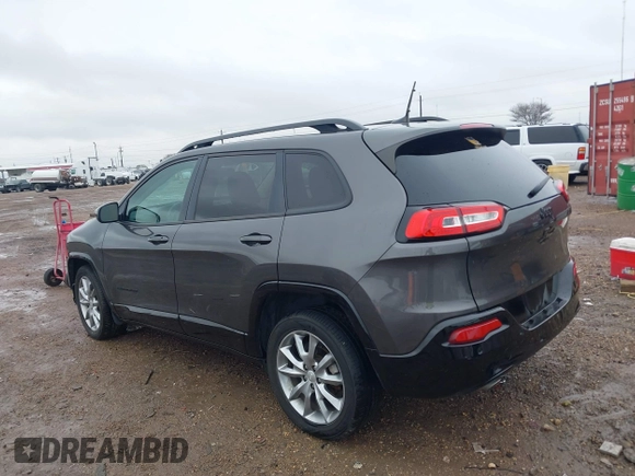 2018 Jeep Cherokee Latitude with VIN 1C4PJLCB6JD588989, listed as a IAAI auction lot 41319570 with 71,333 mi miles. Bid and sale history available at carsss.com. Image 15.