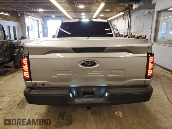 2022 Ford F-150 XL with VIN 1FTMF1C51NKF01004, listed as a Copart auction lot 51651204 with 10,625 mi miles and . Bid and sale history available at DreamBid. Image 6.