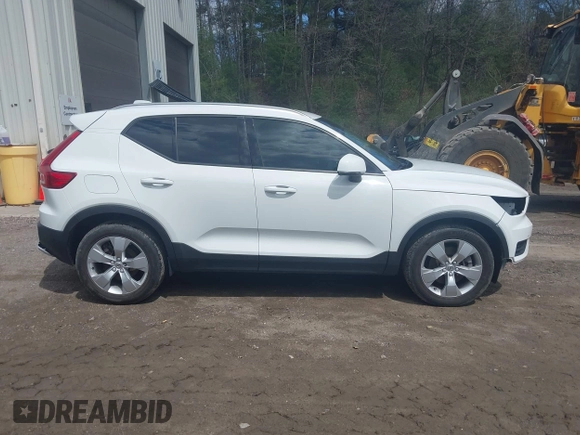2020 Volvo XC40 Momentum с VIN YV4162UK7L2336776, выставлен на аукционе IAAI как лот 42179230 с пробегом 78 916 миль миль и . История ставок и продаж доступна на DreamBid. Изображение 14.