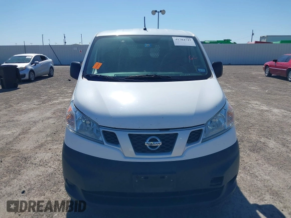 2016 Nissan NV200 S z VIN 3N6CM0KN2GK697987, wystawiony jako IAAI lot #41784747 z przebiegiem Nie podano mil oraz . Historia ofert i sprzedaży dostępna na DreamBid. Obrazek 12.
