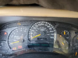 2005 Chevrolet Silverado 1500 LT with VIN 2GCEC19T751280382, listed as a Copart auction lot 52693195 with 260,595 mi miles and Clean Title. Bid and sale history available at carsss.com. Image 9.