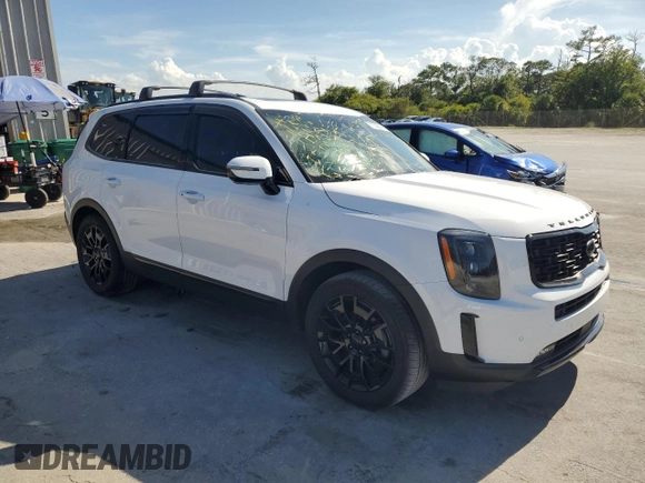 2021 Kia Telluride SX with VIN 5XYP5DHCXMG157444, listed as a Copart auction lot 61508445 with 50,145 mi miles and Non repairable. Bid and sale history available at DreamBid. Image 4.