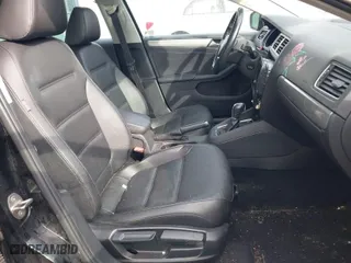 2018 Volkswagen Jetta 1.4T SE with VIN 3VWDB7AJ8JM240887, listed as a IAAI auction lot 40657661 with 76,568 mi miles. Bid and sale history available at carsss.com. Image 5.