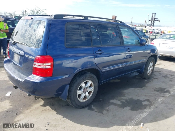 2002 Toyota Highlander with VIN JTEGF21AX20045168, listed as a IAAI auction lot 41700807 with 219,011 mi miles. Bid and sale history available at carsss.com. Image 4.