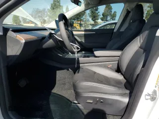 2024 Tesla Model Y с VIN 7SAYGDED6RF109727, выставлен на аукционе Copart как лот 59038725 с пробегом 14 948 миль миль и Списание • Salvage title. История ставок и продаж доступна на DreamBid. Изображение 7.