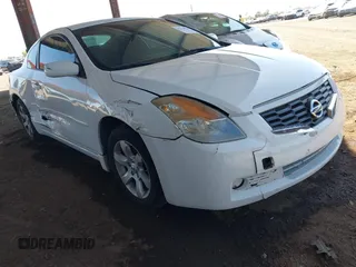 2009 Nissan Altima S z VIN 1N4AL24E99C188516, wystawiony jako IAAI lot #42128770 z przebiegiem 172 666 mil mil oraz . Historia ofert i sprzedaży dostępna na DreamBid. Obrazek 1.