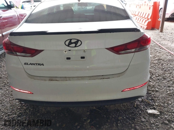 2017 Hyundai Elantra SE z VIN 5NPD84LF7HH181890, wystawiony jako IAAI lot #41823659 z przebiegiem 64 787 mil mil oraz . Historia ofert i sprzedaży dostępna na DreamBid. Obrazek 16.