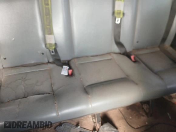 2019 Ford Transit Passenger XL z VIN 1FBAX2CM8KKA85224, wystawiony jako IAAI lot #42845272 z przebiegiem 142 658 mil mil oraz . Historia ofert i sprzedaży dostępna na DreamBid. Obrazek 23.