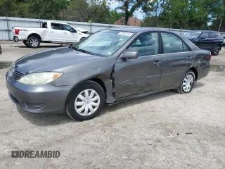 2005 Toyota Camry LE z VIN 4T1BE30K45U550097, wystawiony jako Copart lot #57962105 z przebiegiem 201 727 mil mil oraz Szkoda całkowita • Salvage title. Historia ofert i sprzedaży dostępna na DreamBid. Obrazek 1.