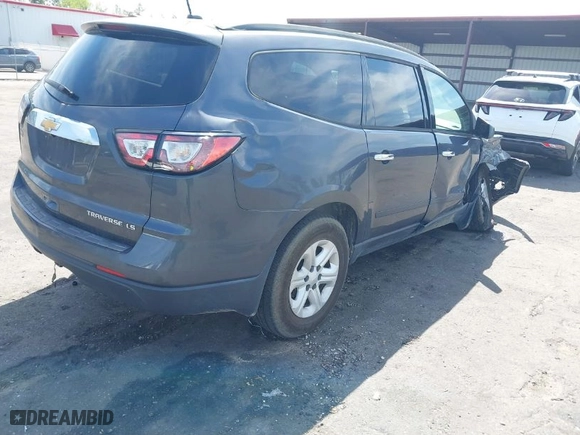 2014 Chevrolet Traverse LS with VIN 1GNKRFED8EJ101910, listed as a IAAI auction lot 41804653 with 184,763 mi miles. Bid and sale history available at carsss.com. Image 4.