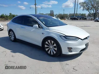 2019 Tesla Model X 75D with VIN 5YJXCDE23KF162135, listed as a IAAI auction lot 41518998 with 1 mi miles. Bid and sale history available at carsss.com. Image 1.