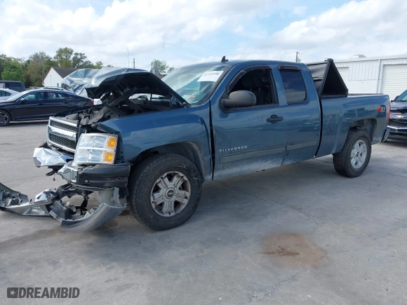 2013 Chevrolet Silverado 1500 LT with VIN 1GCRKSE79DZ379990, listed as a IAAI auction lot 41711998 with 107,505 mi miles. Bid and sale history available at carsss.com. Image 17.