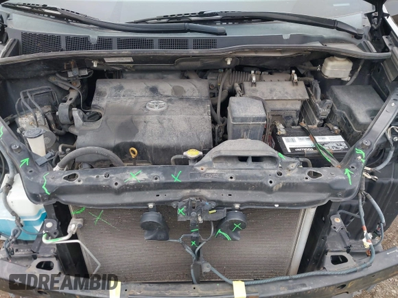 2011 Toyota Sienna XLE AAS with VIN 5TDYK3DC9BS071636, listed as a IAAI auction lot 41972332 with 204,477 mi miles and . Bid and sale history available at DreamBid. Image 10.