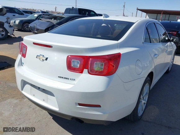 2015 Chevrolet Malibu LTZ with VIN 1G11F5SL5FU148839, listed as a IAAI auction lot 41692961 with 282,375 mi miles. Bid and sale history available at carsss.com. Image 4.