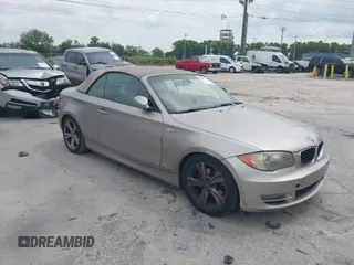 2008 BMW 1 Series 128i with VIN WBAUL73548VJ74058, listed as a IAAI auction lot 41867707 with 191,204 mi miles and . Bid and sale history available at carsss.com. Image 1.