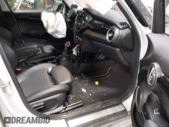 2015 MINI Hardtop 4 Door S with VIN WMWXU3C56F2B66449, listed as a IAAI auction lot 41296784 with 53,589 mi miles and . Bid and sale history available at DreamBid. Image 5.