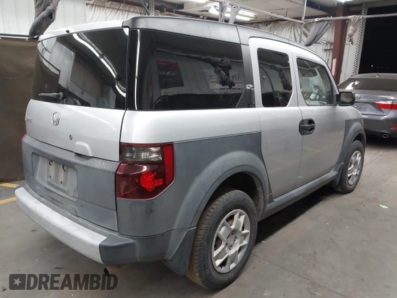 2007 Honda Element LX with VIN 5J6YH18337L010458, listed as a IAAI auction lot 42067828 with 251,061 mi miles and . Bid and sale history available at DreamBid. Image 4.