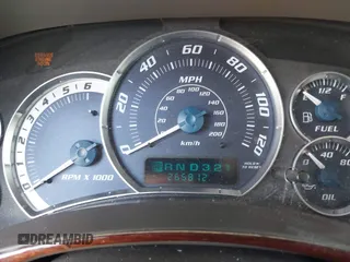 2002 Cadillac Escalade z VIN 1GYEC63T82R138951, wystawiony jako IAAI lot #42164804 z przebiegiem 265 812 mil mil oraz . Historia ofert i sprzedaży dostępna na DreamBid. Obrazek 7.