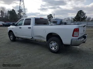 2019 Ram 2500 Tradesman with VIN 3C6UR5HJ6KG565716, listed as a Copart auction lot 44401325 with 113,785 mi miles and Salvage Title. Bid and sale history available at carsss.com. Image 2.