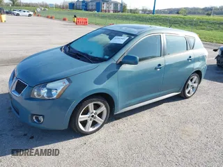 2009 Pontiac Vibe w/1SB with VIN 5Y2SP67049Z444326, listed as a IAAI auction lot 41992889 with 215,761 mi miles. Bid and sale history available at carsss.com. Image 2.