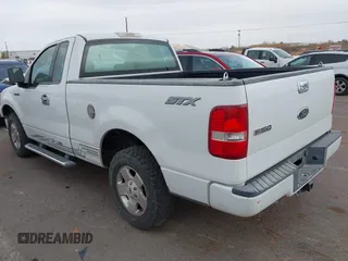 2005 Ford F-150 XL with VIN 1FTRF12295NA49962, listed as a IAAI auction lot 41940905 with 105,922 mi miles. Bid and sale history available at carsss.com. Image 3.