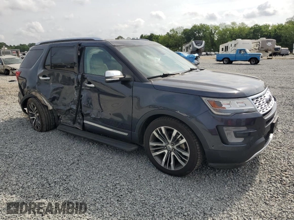 2017 Ford Explorer Platinum с VIN 1FM5K8HT8HGD79728, выставлен на аукционе Copart как лот 54225335 с пробегом 108 409 миль миль и Списание • Salvage title. История ставок и продаж доступна на DreamBid. Изображение 4.