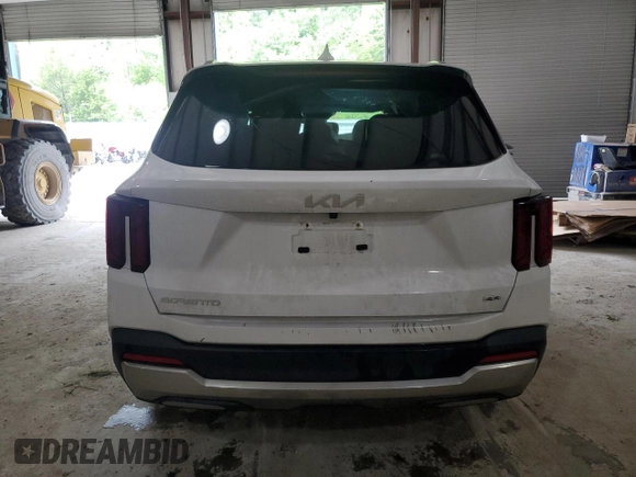 2024 Kia Sorento S with VIN 5XYRLDJC4RG265252, listed as a Copart auction lot 57966185 with 30,452 mi miles and Salvage title. Bid and sale history available at DreamBid. Image 6.