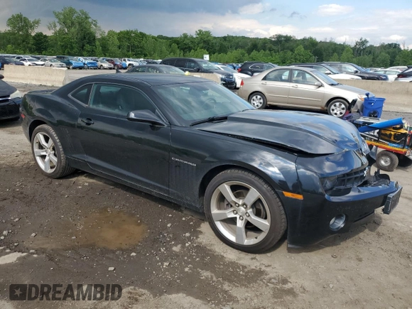 2010 Chevrolet Camaro 2LT z VIN 2G1FC1EV7A9227925, wystawiony jako Copart lot #58292885 z przebiegiem 86 884 mil mil oraz Szkoda całkowita • Salvage title. Historia ofert i sprzedaży dostępna na DreamBid. Obrazek 4.