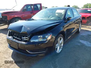 2014 Volkswagen Passat SE с VIN 1VWBN7A37EC002696, выставлен на аукционе IAAI как лот 42308028 с пробегом 165 111 миль миль и . История ставок и продаж доступна на DreamBid. Изображение 17.