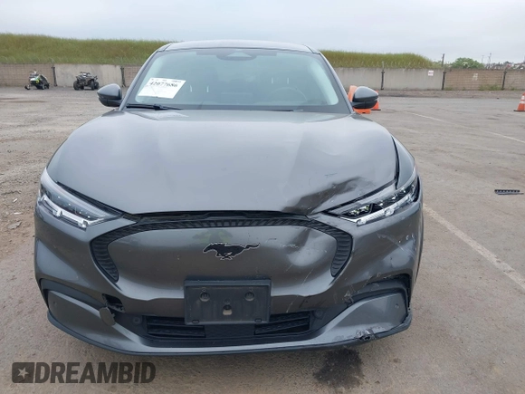 2021 Ford Mustang Mach-E Select z VIN 3FMTK1RM8MMA18120, wystawiony jako IAAI lot #42077686 z przebiegiem 71 626 mil mil oraz . Historia ofert i sprzedaży dostępna na DreamBid. Obrazek 12.