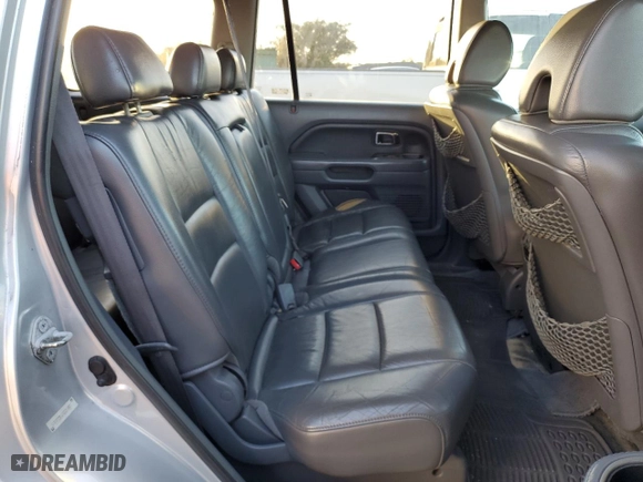 2006 Honda Pilot EX-L with RES with VIN 5FNYF28626B016877, listed as a Copart auction lot 85052884 with 201,001 mi miles and Salvage Title. Bid and sale history available at carsss.com. Image 11.