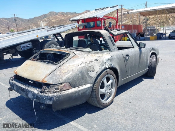1988 Porsche 911 Carrera with VIN WP0EB0917JS161351, listed as a IAAI auction lot 39908257 with 1 mi miles. Bid and sale history available at carsss.com. Image 4.