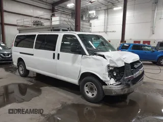 2014 Chevrolet Express Passenger LT z VIN 1GAZG1FG9E1127529, wystawiony jako IAAI lot #42151349 z przebiegiem 192 333 mil mil oraz . Historia ofert i sprzedaży dostępna na DreamBid. Obrazek 1.