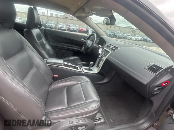 2012 Volvo C70 T5 with VIN YV1672MC2CJ127802, listed as a Copart auction lot 55505505 with 136,610 mi miles and Clean Title. Bid and sale history available at carsss.com. Image 5.