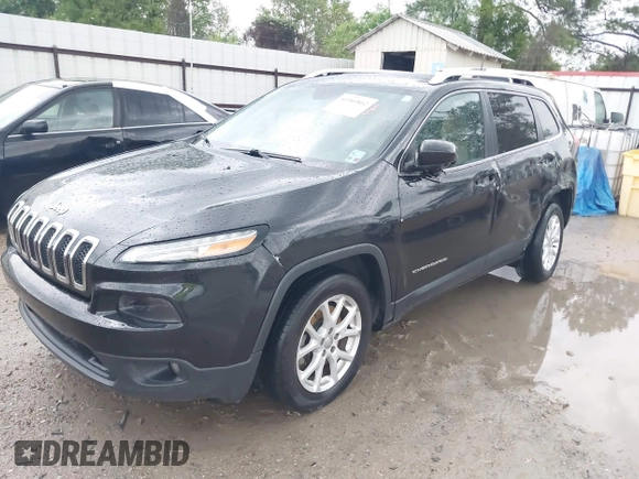 2016 Jeep Cherokee Latitude with VIN 1C4PJLCS4GW347185, listed as a IAAI auction lot 41909802 with 155,026 mi miles. Bid and sale history available at carsss.com. Image 17.