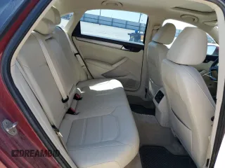 2015 Volkswagen Passat SE с VIN 1VWBV7A3XFC029957, выставлен на аукционе Copart как лот 54874925 с пробегом 107 730 миль миль и Списание • Salvage title. История ставок и продаж доступна на DreamBid. Изображение 10.