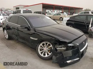 2019 Jaguar XF 25t Premium with VIN SAJBD4FX4KCY79210, listed as a IAAI auction lot 41716178 with 76,314 mi miles. Bid and sale history available at carsss.com. Image 1.