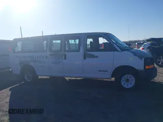 2005 GMC Savana z VIN 1GJHG39U351150281, wystawiony jako IAAI lot #41489566 z przebiegiem 141 099 mil mil oraz . Historia ofert i sprzedaży dostępna na DreamBid. Obrazek 13.
