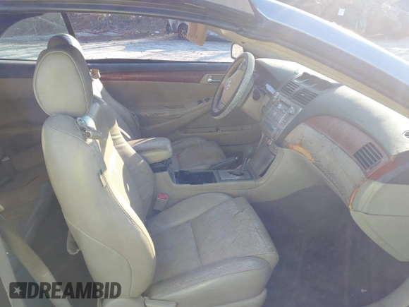 2007 Toyota Solara SE with VIN 4T1FA38P07U116484, listed as a IAAI auction lot 41891838 with 219,238 mi miles. Bid and sale history available at carsss.com. Image 5.