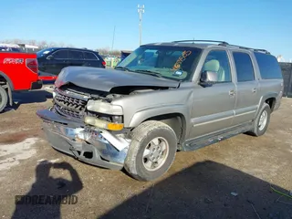 2002 Chevrolet Suburban LS with VIN 1GNEC16Z32J125040, listed as a IAAI auction lot 41657503 with 382,737 mi miles. Bid and sale history available at carsss.com. Image 17.