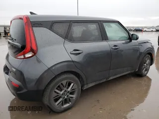 2022 Kia Soul EX with VIN KNDJ33AU7N7826597, listed as a Copart auction lot 50163745 with 39,044 mi miles and Salvage Title. Bid and sale history available at carsss.com. Image 3.
