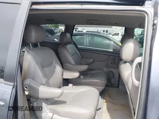 2007 Toyota Sienna XLE z VIN 5TDZK22C47S041176, wystawiony jako IAAI lot #42188204 z przebiegiem 205 203 mil mil oraz . Historia ofert i sprzedaży dostępna na DreamBid. Obrazek 8.