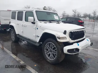 2024 Jeep Wrangler High Altitude z VIN 1C4RJXU6XRW209302, wystawiony jako IAAI lot #41116289 z przebiegiem 2 862 mil mil oraz . Historia ofert i sprzedaży dostępna na DreamBid. Obrazek 1.