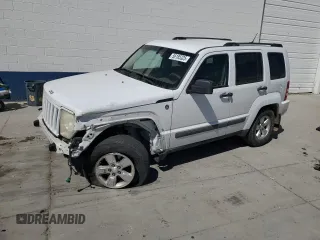 2012 Jeep Liberty Sport z VIN 1C4PJMAK5CW129856, wystawiony jako Copart lot #56185325 z przebiegiem 154 748 mil mil oraz Tytuł czysty. Historia ofert i sprzedaży dostępna na DreamBid. Obrazek 1.
